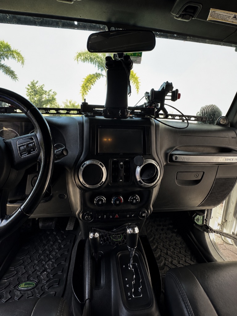 2012 Jeep Wrangler Unlimited Rubicon - Photo 9