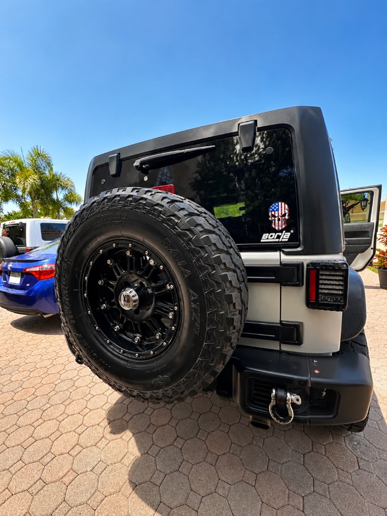 2012 Jeep Wrangler Unlimited Rubicon - Photo 15
